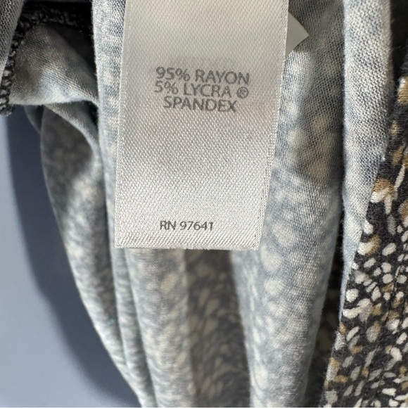 J. Jill Wearever Collection Brown and Black Patterned Tunic Top - Picture 11 of 12